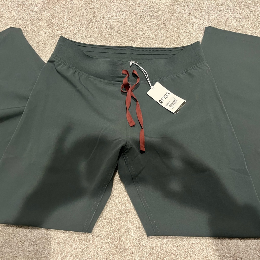 FIGS Small Livingston basic pant NWT